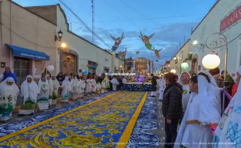 Tapetes iluminados durante la noche