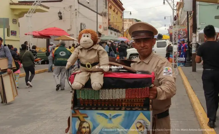 Detalles de un tapete de aserrín