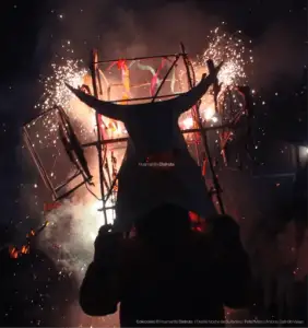 Desfile de Huamantlada y Noche del Burladero