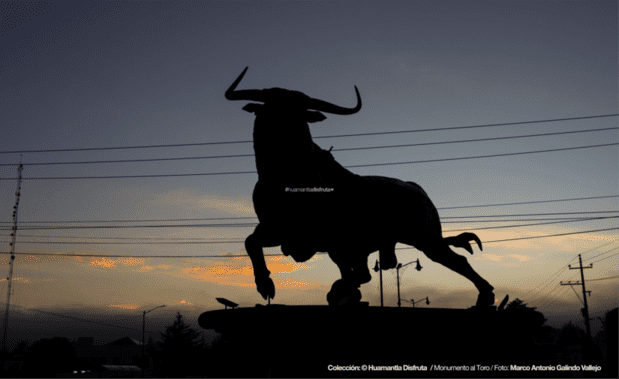 Monumento al Toro Bravo en Huamantla Tlaxcala