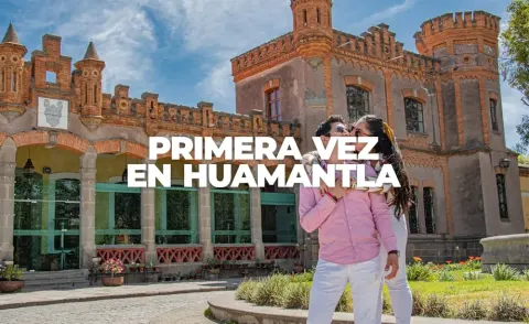 Visitantes recorriendo Huamantla